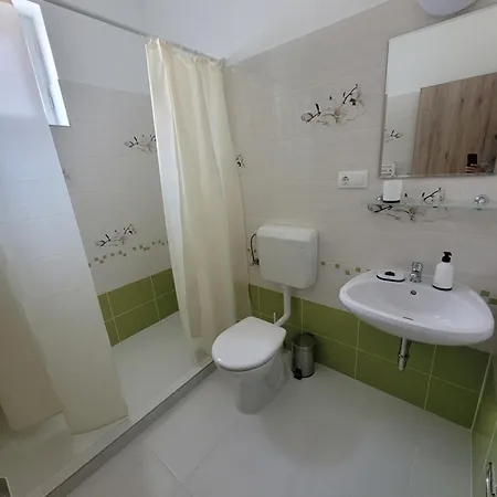 Azta Гостевой дом 3*