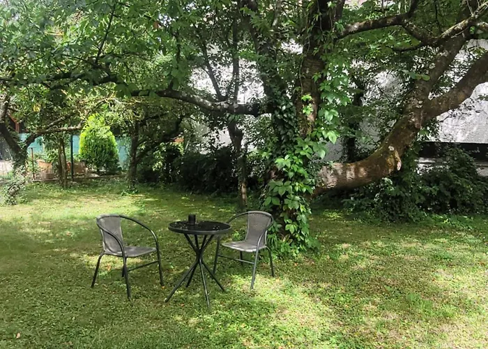 Azta ゲストハウス ヘーヴィーズ